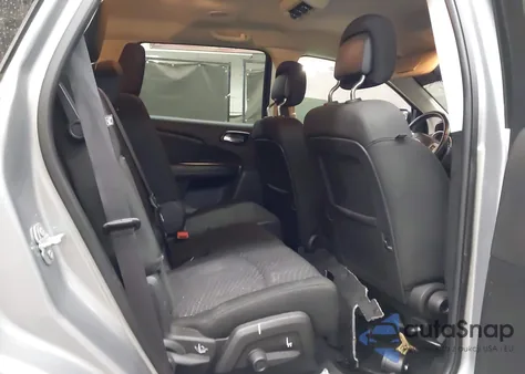 2020 Dodge Journey Se Value z USA, uszkodzony, nr VIN 3C4PDCAB3LT232412